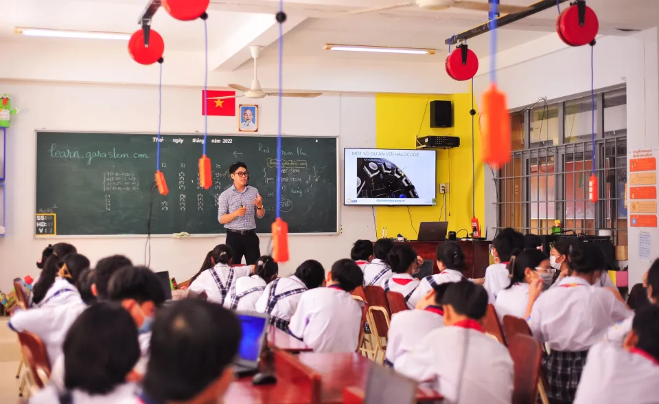 Các khoá học tại Lớp Học Toán 376